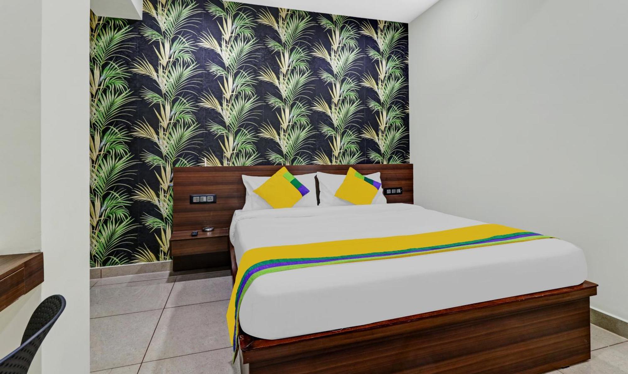 Hotel Nrm Residency Mysore Eksteriør billede